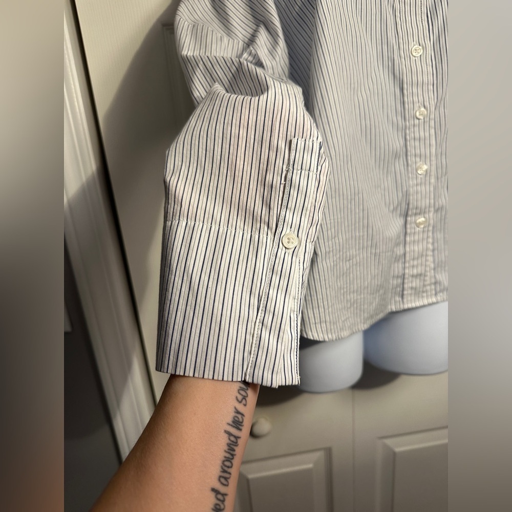 Vetta Capsule x Saks Off The Shoulder Top - Picture 4 of 10
